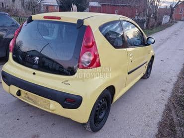 zadnji branik za Peugeot 107