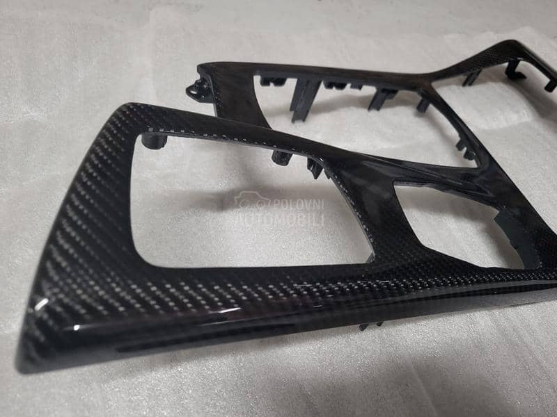 Interijer lajsne karbon f10