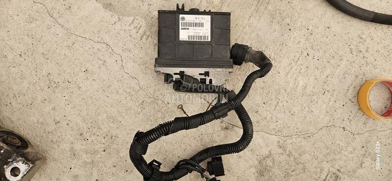 KOMPJUTER MENJACA 2.8 V6