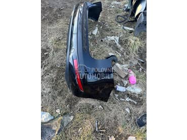 Branik zadnji za Volkswagen Touareg od 2010. do 2017. god.