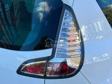 Stop svetlo desno za Renault Scenic od 2012. do 2016. god.