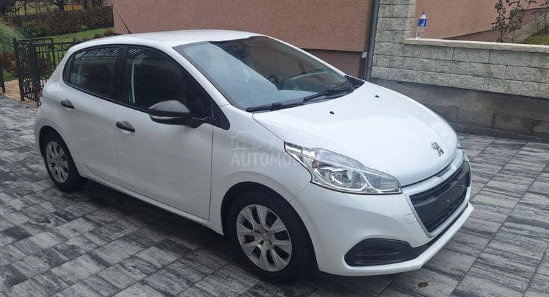 Peugeot 208 1.2