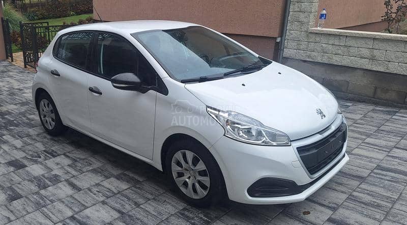 Peugeot 208 1.2