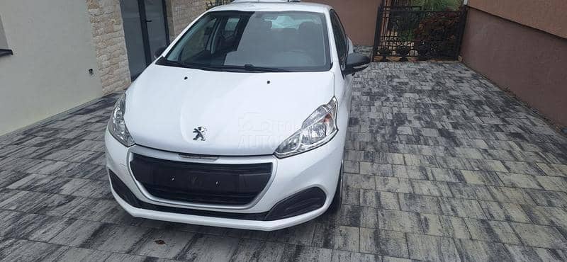 Peugeot 208 1.2