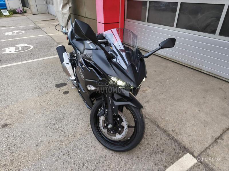 Kawasaki Ninja 500