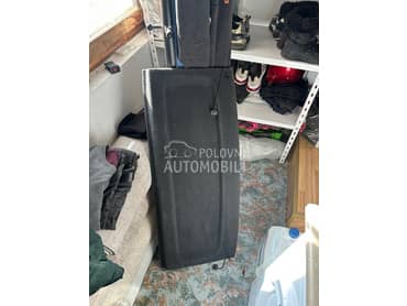 Polica roletna za Volkswagen Polo od 2002. do 2008. god.