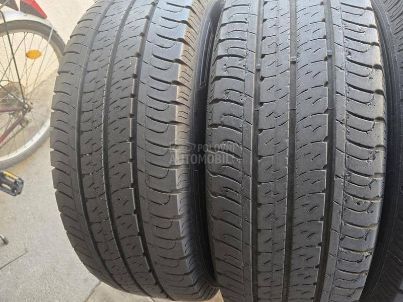 Goodyear 215/65 R16 Letnja