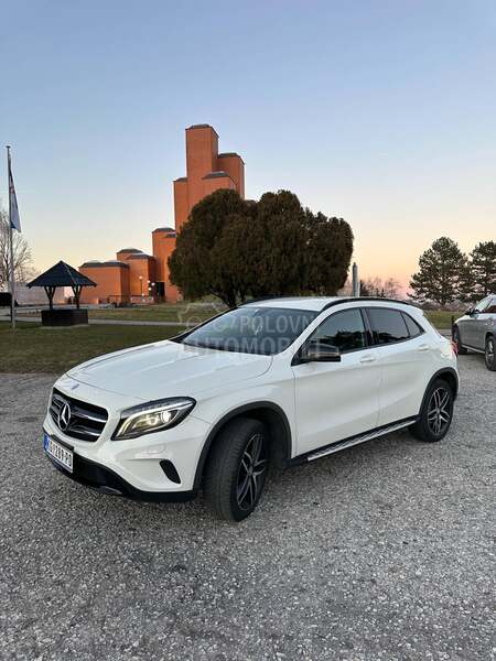 Mercedes Benz GLA 200 D AUT LED