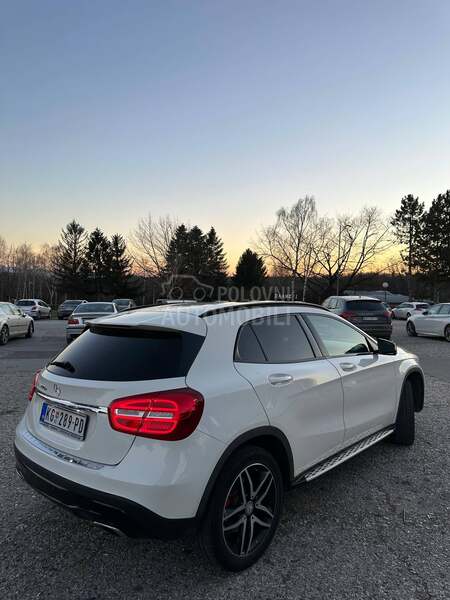 Mercedes Benz GLA 200 D AUT LED