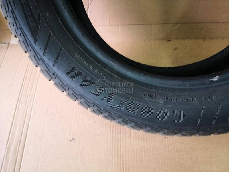 Goodyear 215/55 R17 Sve sezone