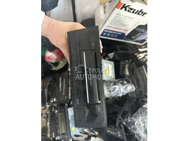 multimedija za Audi Q5