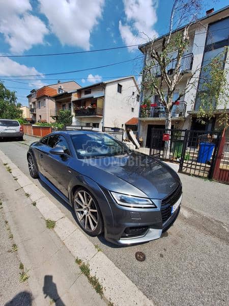 Audi TT 