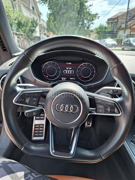 Audi TT 