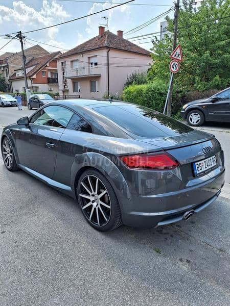 Audi TT 