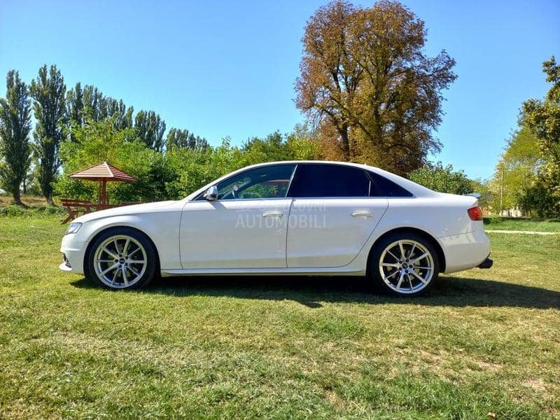 Audi S4 V6T
