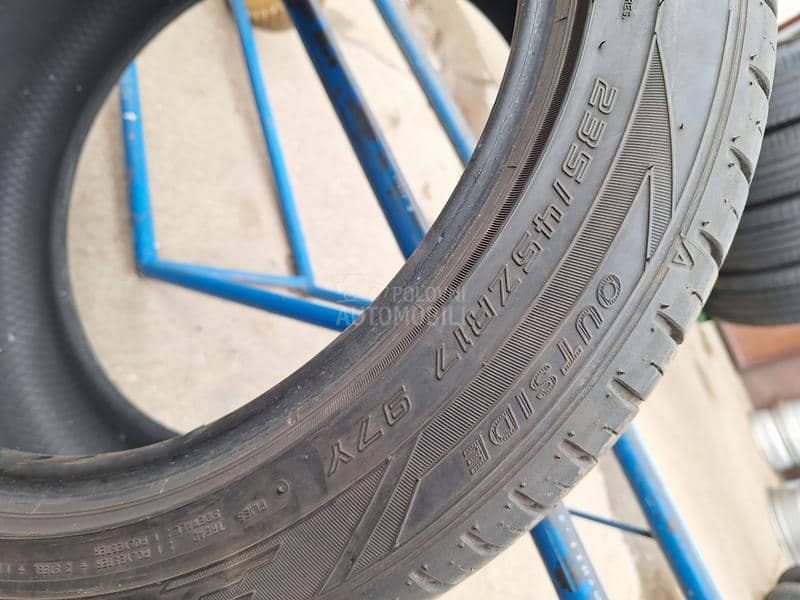 Falken 235/45 R17 Letnja