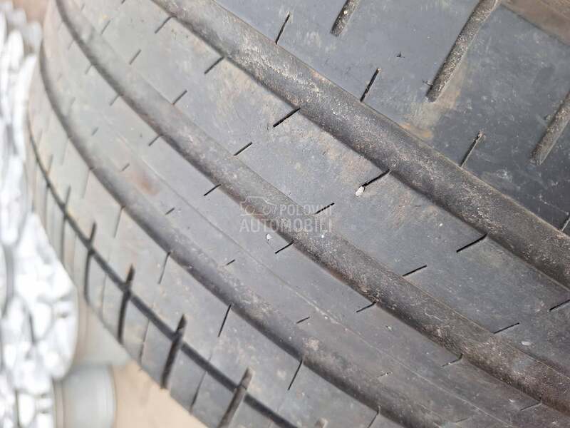 Falken 235/45 R17 Letnja