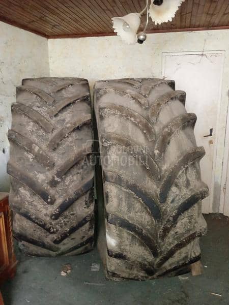 Gume za New Holland i gume za John Deer R 28