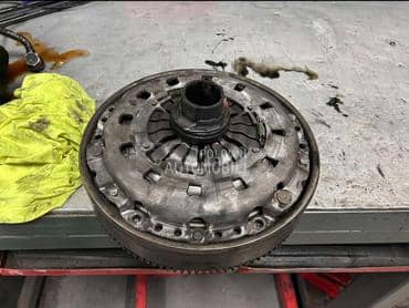 Set kvacila i zamajac za BMW 318