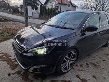 branik za Peugeot 308 od 2014. do 2018. god.
