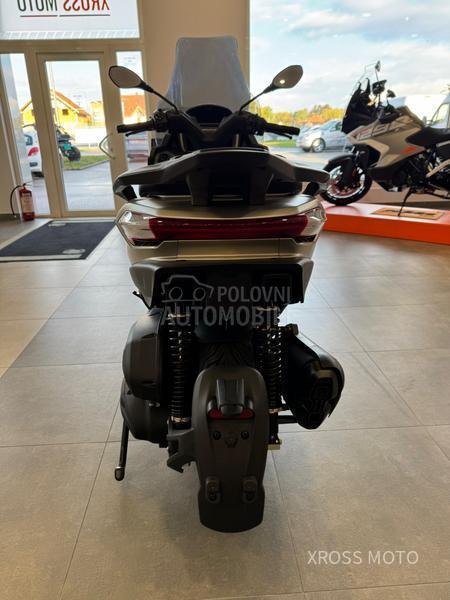 Piaggio MP3 530 HPE EXCLUSIVE