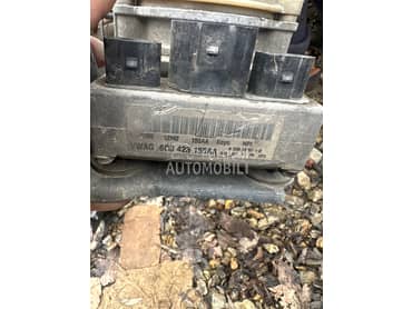 Servi pumpa za Volkswagen Polo od 2002. do 2015. god.