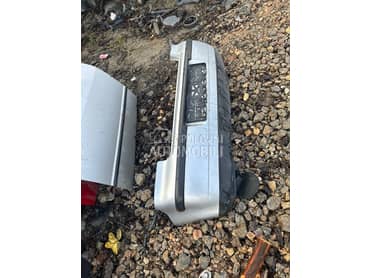 Branik zadnji za Volkswagen Polo od 2002. do 2009. god.