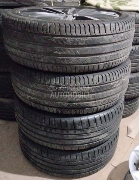 Ostalo 225/45 R19 Letnja