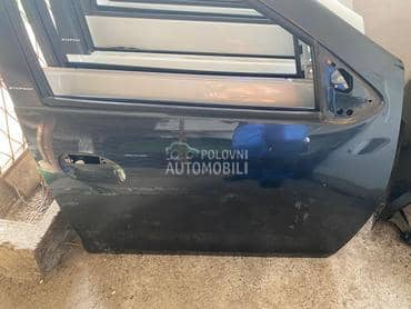 prednja desna vrata za Dacia Sandero, Stepway od 2013. do 2020. god.