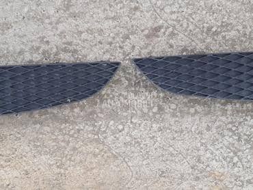 bočni poklopci prednjeg branik za Opel Astra H od 2007. do 2012. god.