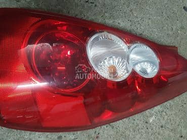 Stop svetla i stop lampe za Mazda 5