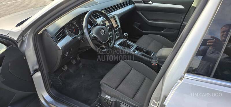 Volkswagen Passat B8 1.6 TDI JAKO LEP