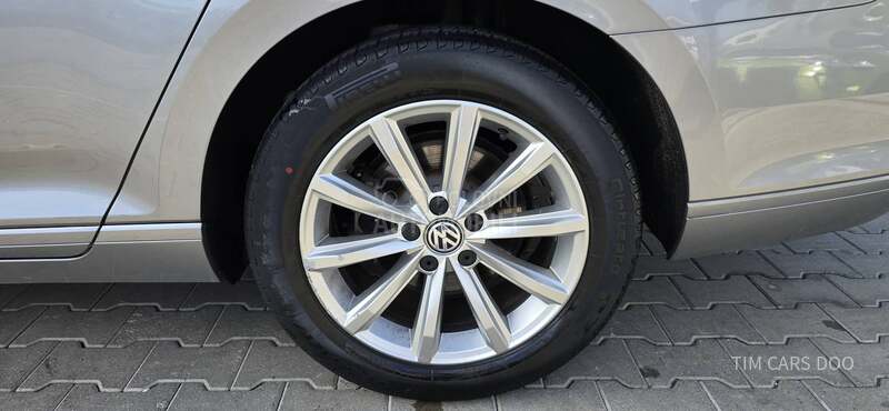 Volkswagen Passat B8 1.6 TDI JAKO LEP