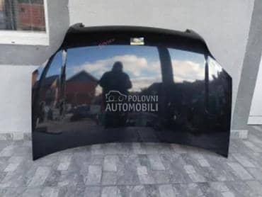 Crna hauba za Ford Fusion od 2003. do 2010. god.