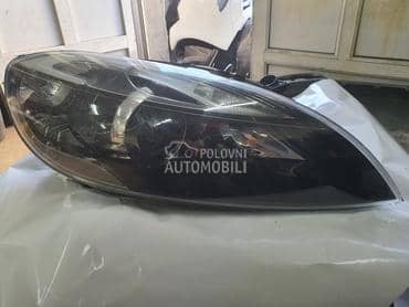 Far za Volvo V40 od 2011. do 2017. god.