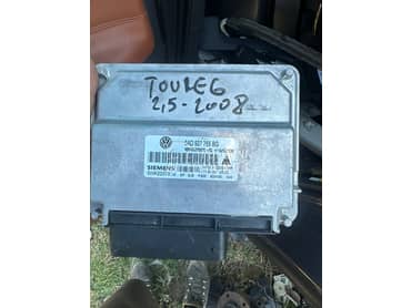 Motorni racunar za Volkswagen Touareg od 2006. do 2009. god.