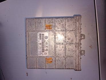 kompjuter 1.6 za Volkswagen Passat B5