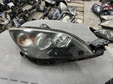 Far desni za Mazda 3 od 2003. do 2008. god.