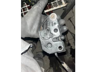 Brava haube za Volkswagen Caddy, Golf 5, Golf Plus ...