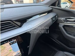 Audi e-tron Sportback50 2xS-line slika 42