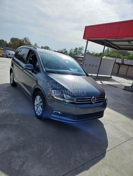 Volkswagen Touran DSG