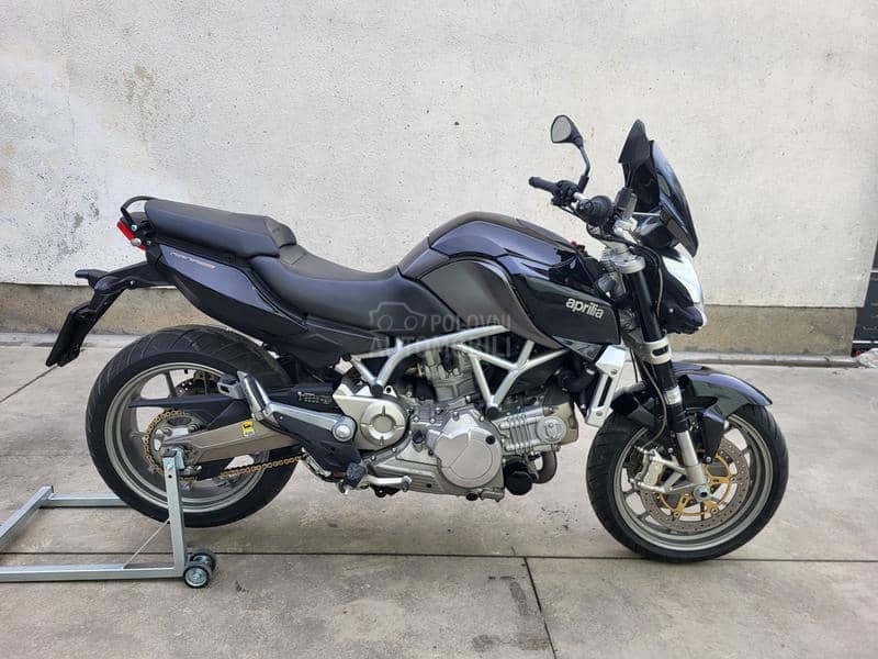 Aprilia Mana