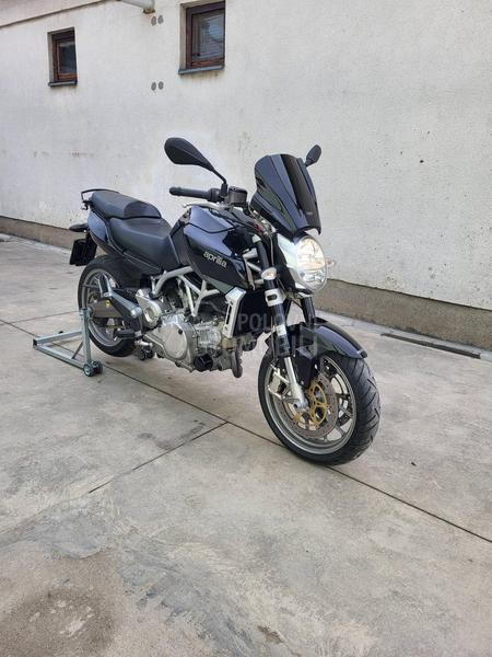 Aprilia Mana