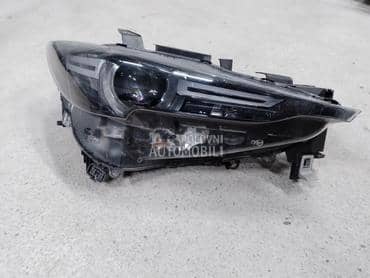 desni far za Mazda CX-5 od 2017. do 2023. god.