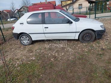 Peugeot 306 -  kompletan auto u delovima