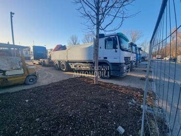 Mercedes Benz 2641 sa Palfingerom