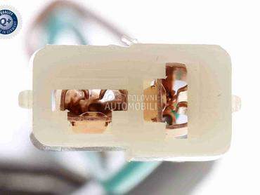 Migavac u retrovizoru za Volkswagen Touran od 2003. do 2006. god.