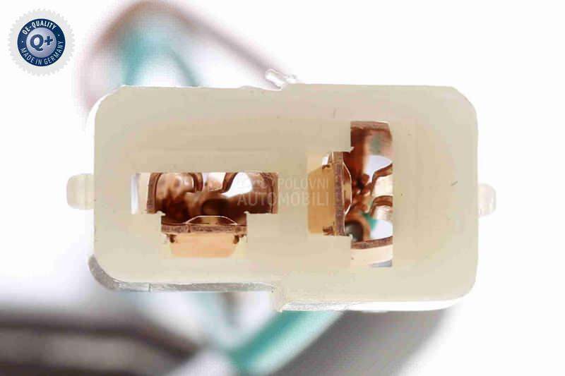 Migavac u retrovizoru