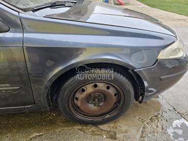 Desno krilo za Renault Laguna