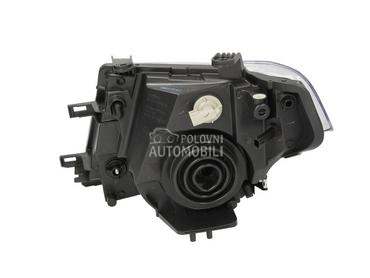 Farovi za Nissan Navara od 2010. do 2015. god.